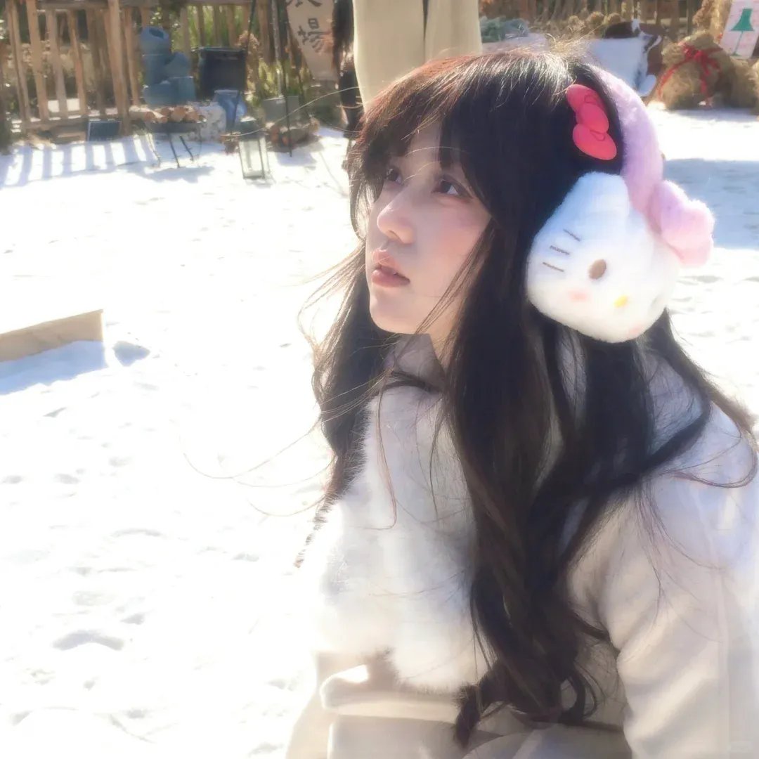 公寓里的两个女人